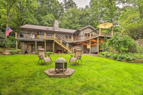 Tree-Lined Cruso Cabin, Cold Mountain Views!